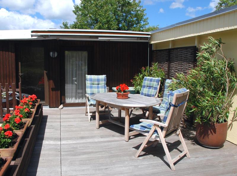 Ferienappartements unterm Reetdach - Housity