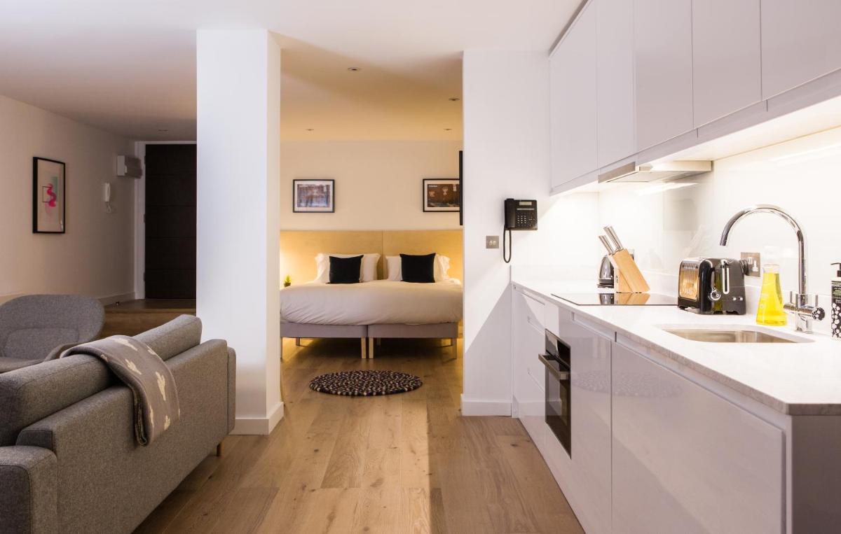 Hiding Space Westgate Apartments - Housity