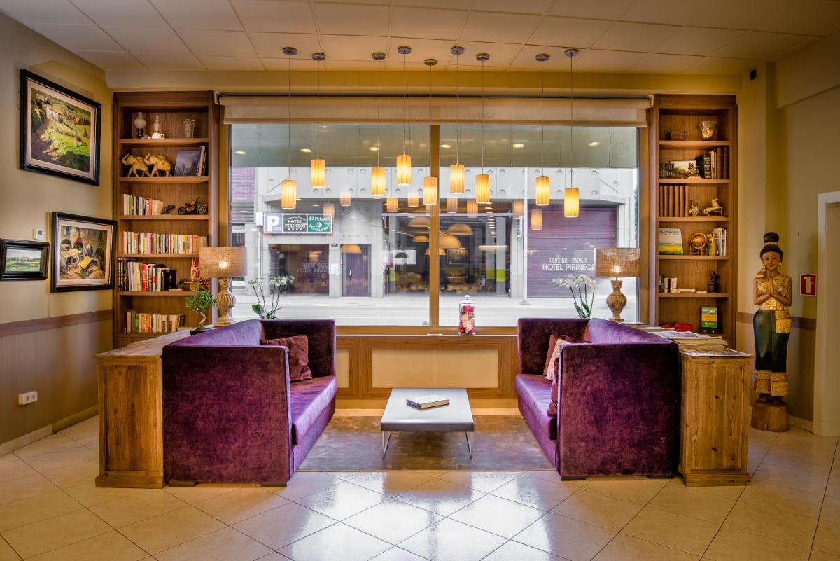 Hotel Pirineos Figueres by Pierre & Vacances - Housity
