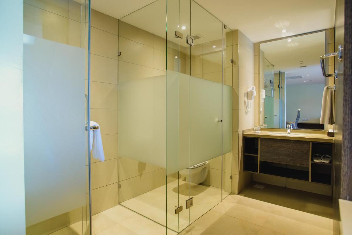Tamarind Tree Hotel - Housity