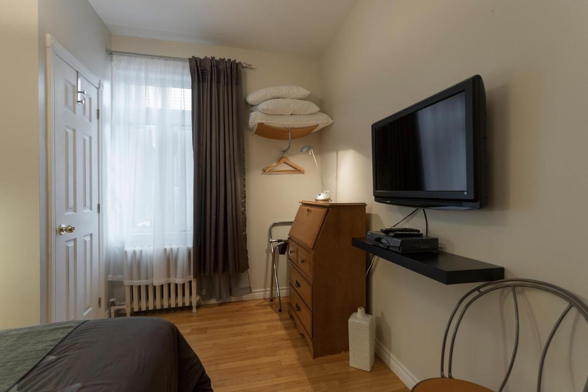 Acacias Bed & Breakfast - Housity