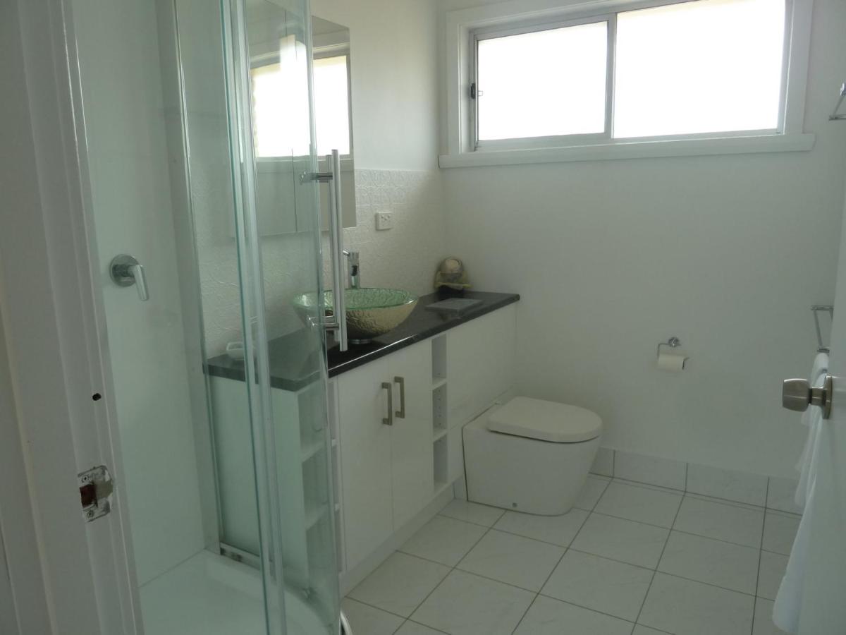 Central Location with Fabulous Sea Views - Housity