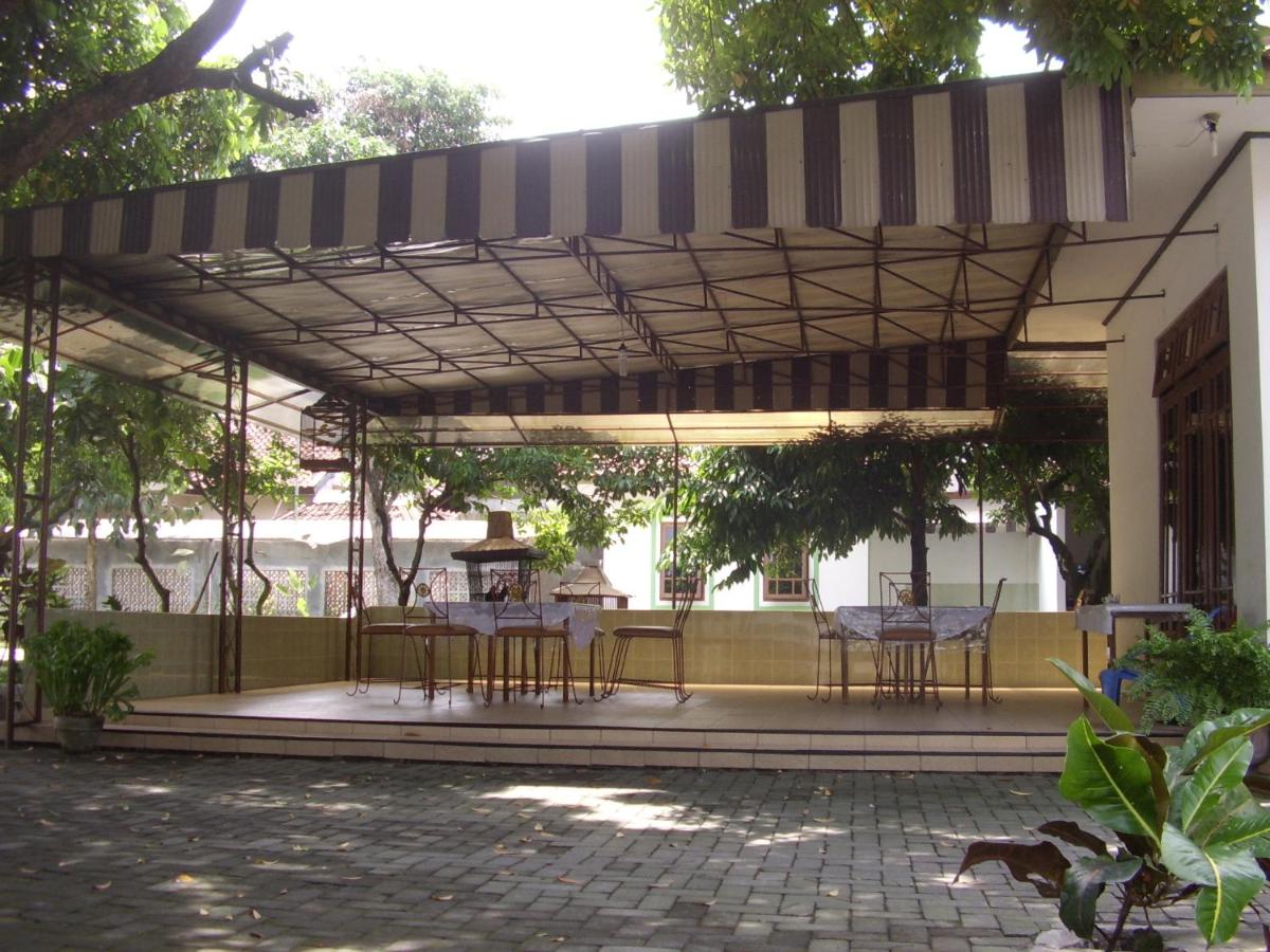 Hotel Wisma Sakinah - Housity