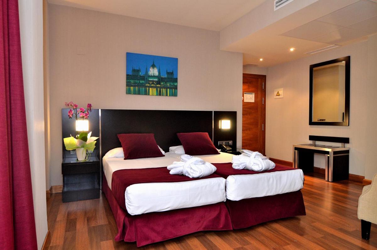 Clement Barajas - Housity