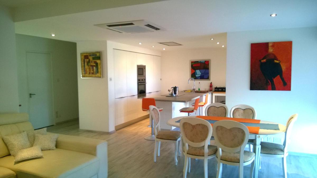 Spinola Court Apartment with Pool and close to beach St Julians Center - Housity