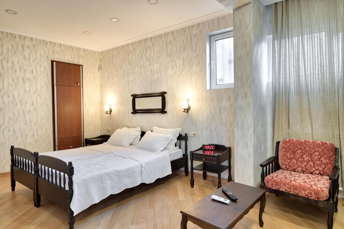 Q&B House - Housity