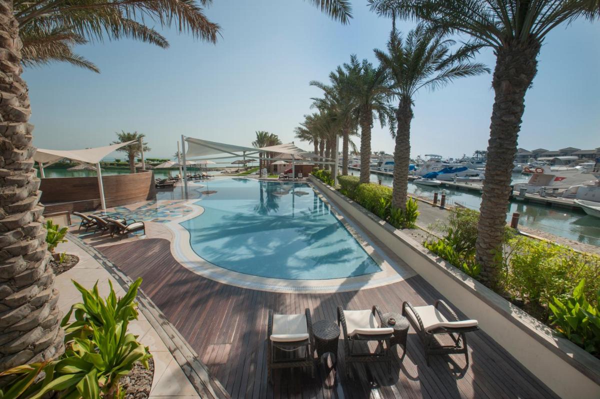 Suitetrails - AlBander Hotel & Resort