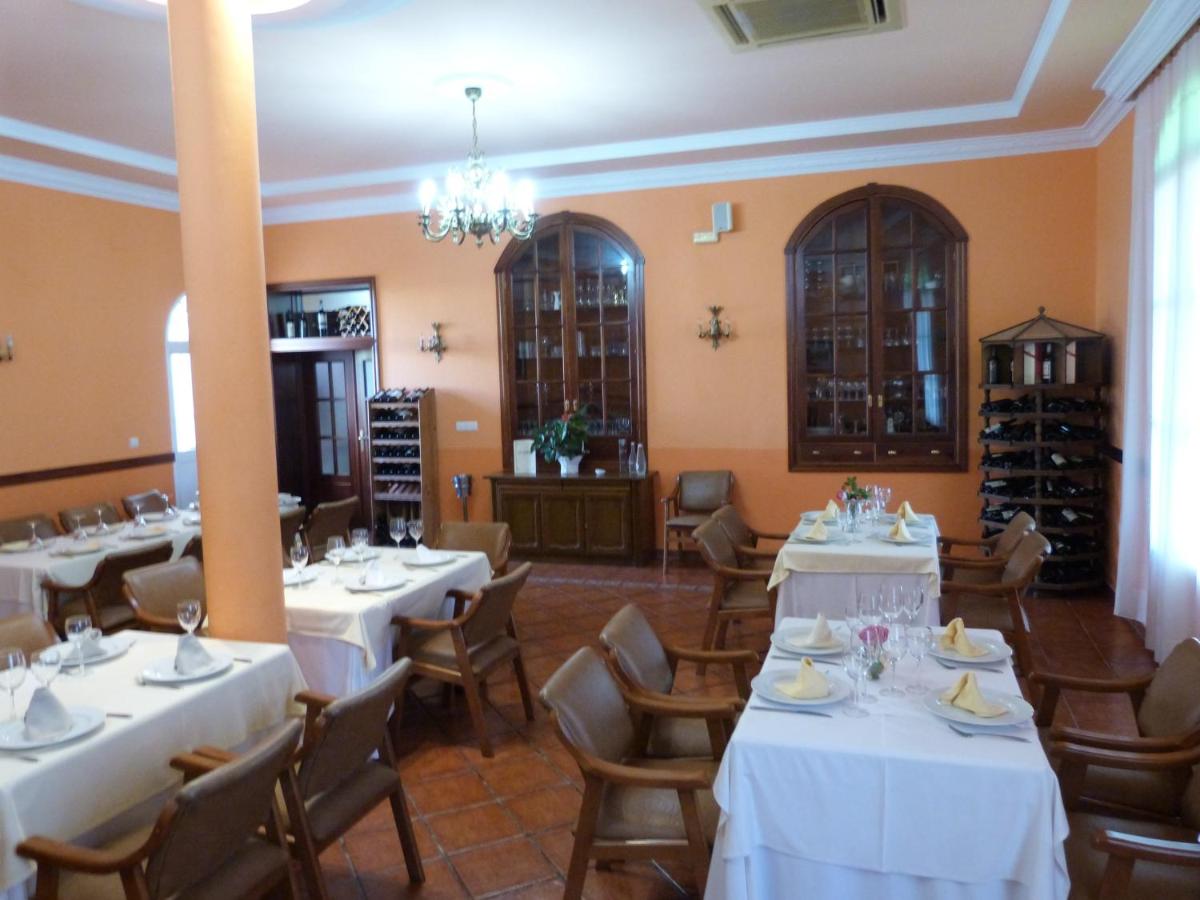 Hostal Restaurante Las Canteras - Housity