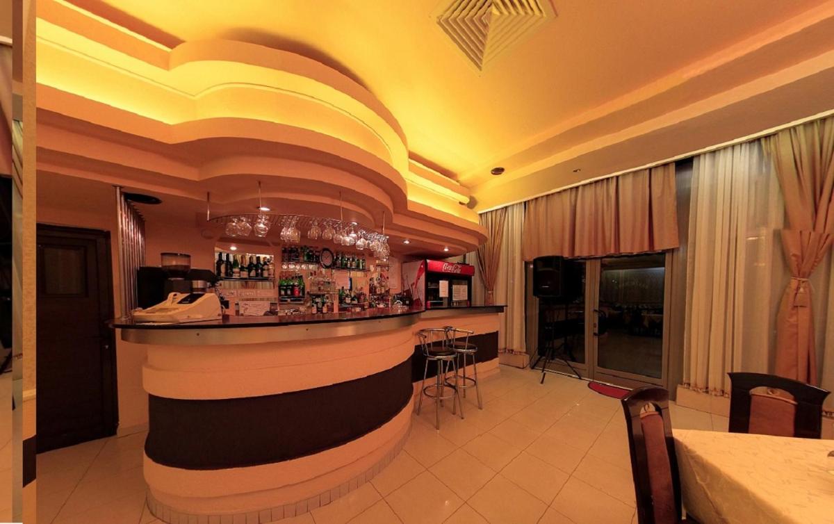 Hotel Duet - Housity