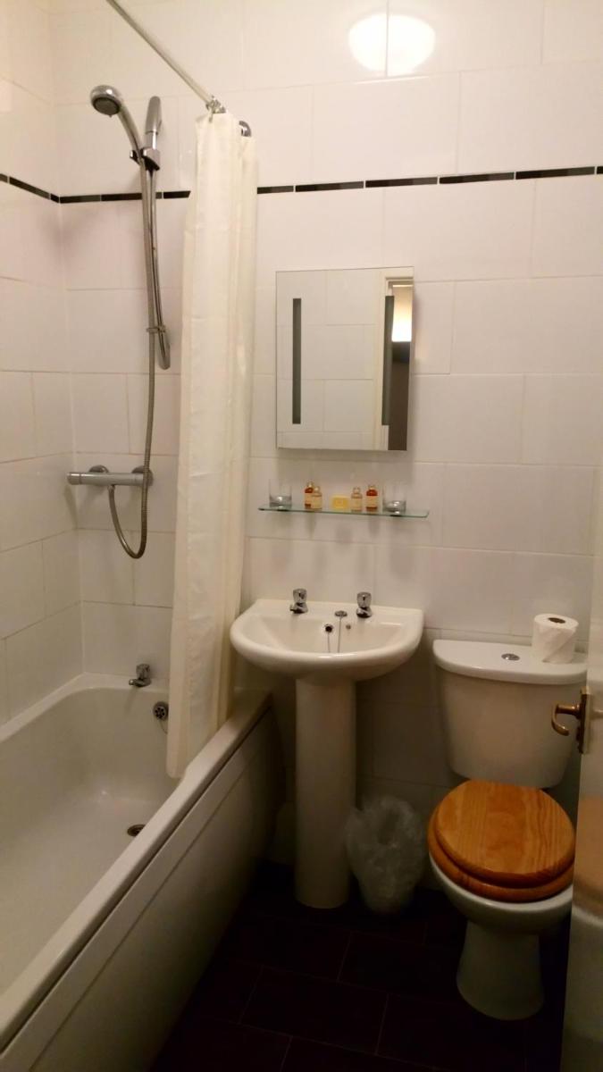 The Badger Inn - Housity