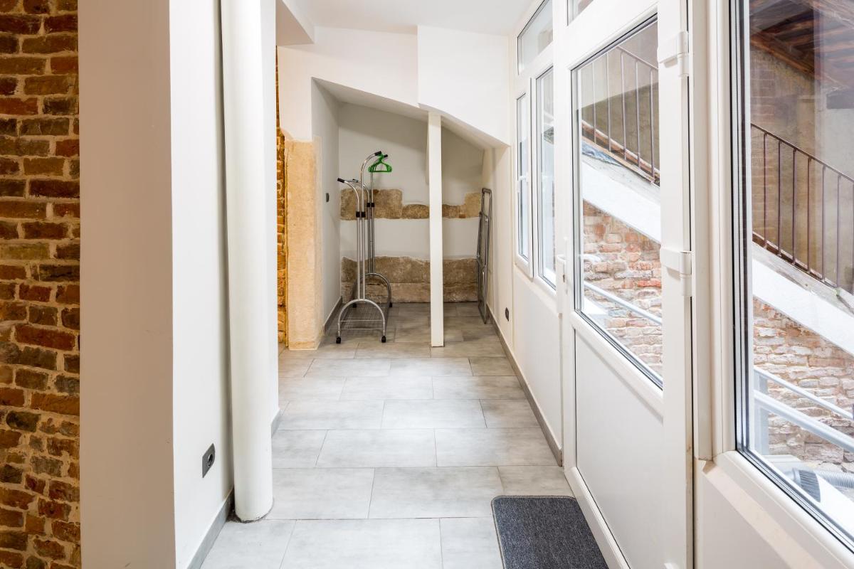 Stylish apartment - Rynok Square 44 - Housity