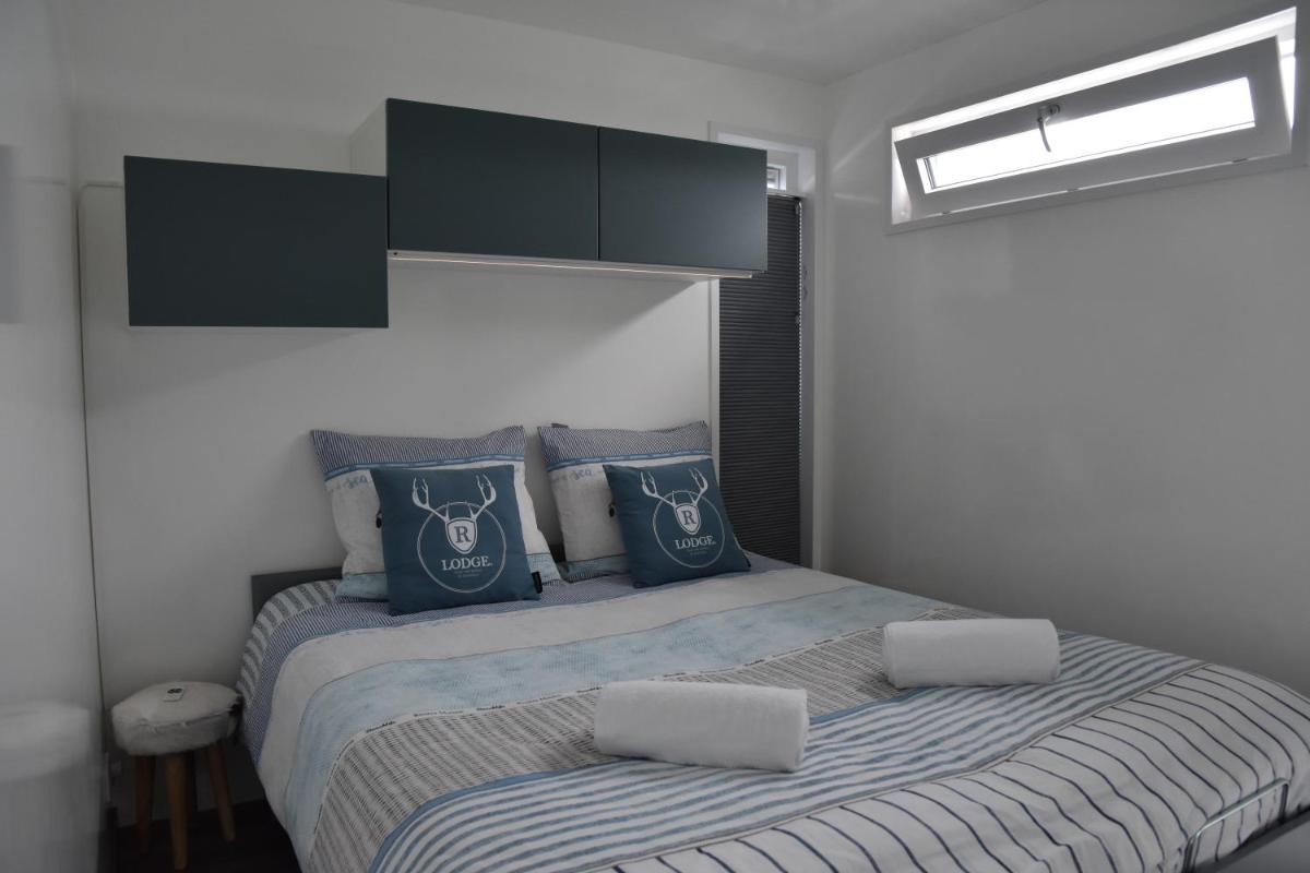 Boatlodge Antigua - Housity