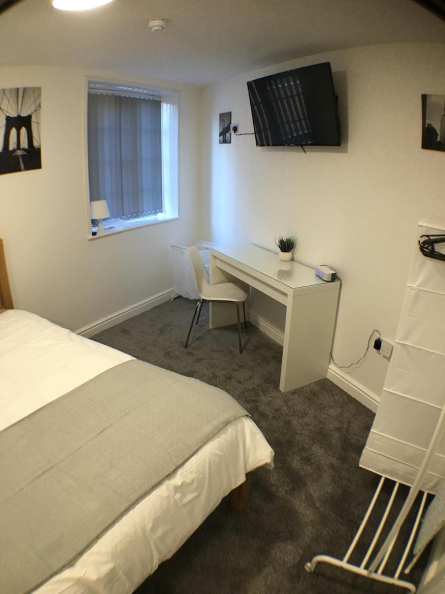 Castle Terrace (B3 R4) - Housity