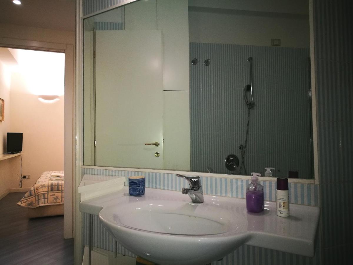 Casa Azzurra - Housity
