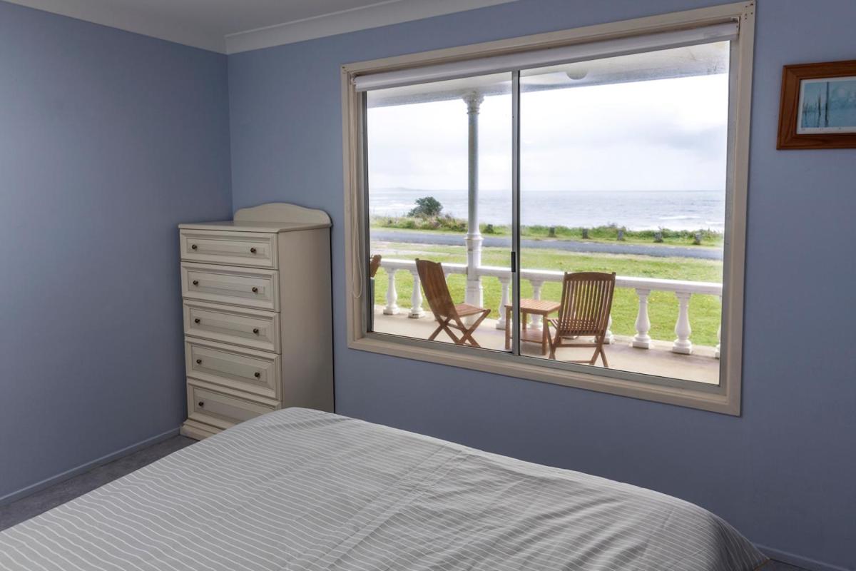 Seascape Beach House - Housity
