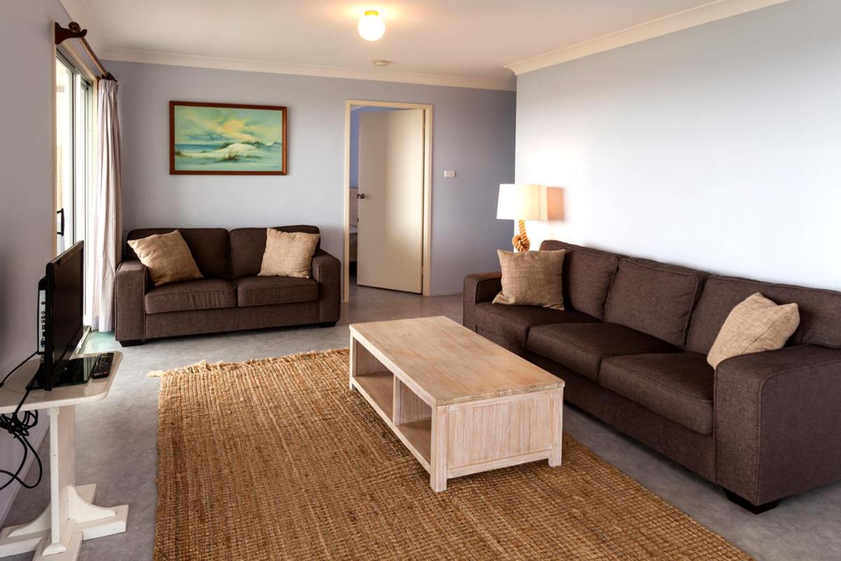 Seascape Beach House - Housity