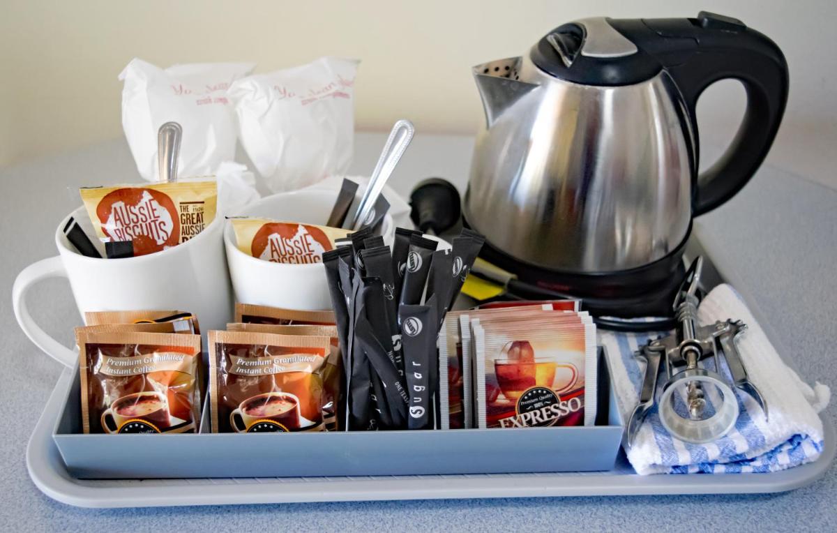 Rest Point Motor Inn - Housity