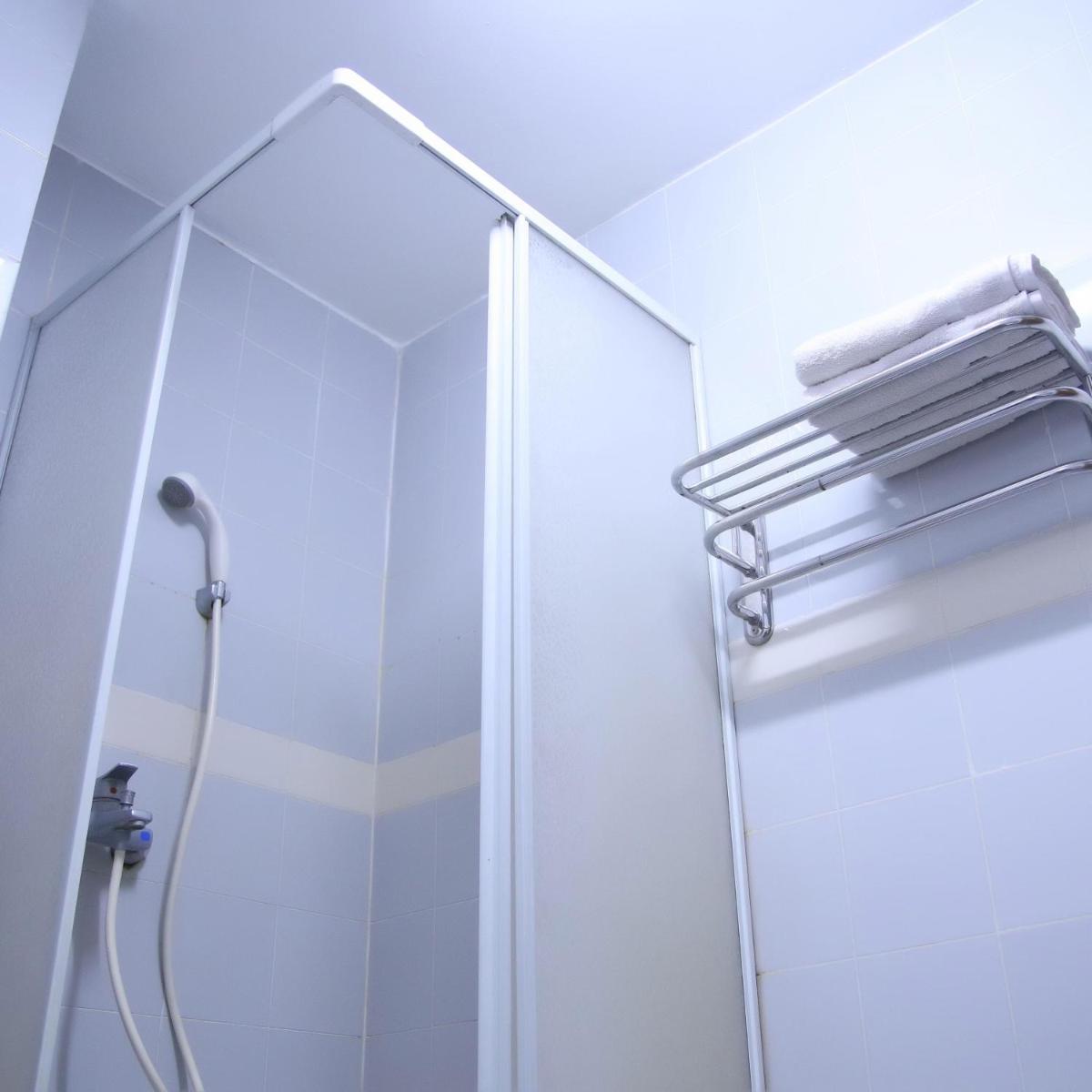 Candisari Hotel - Housity
