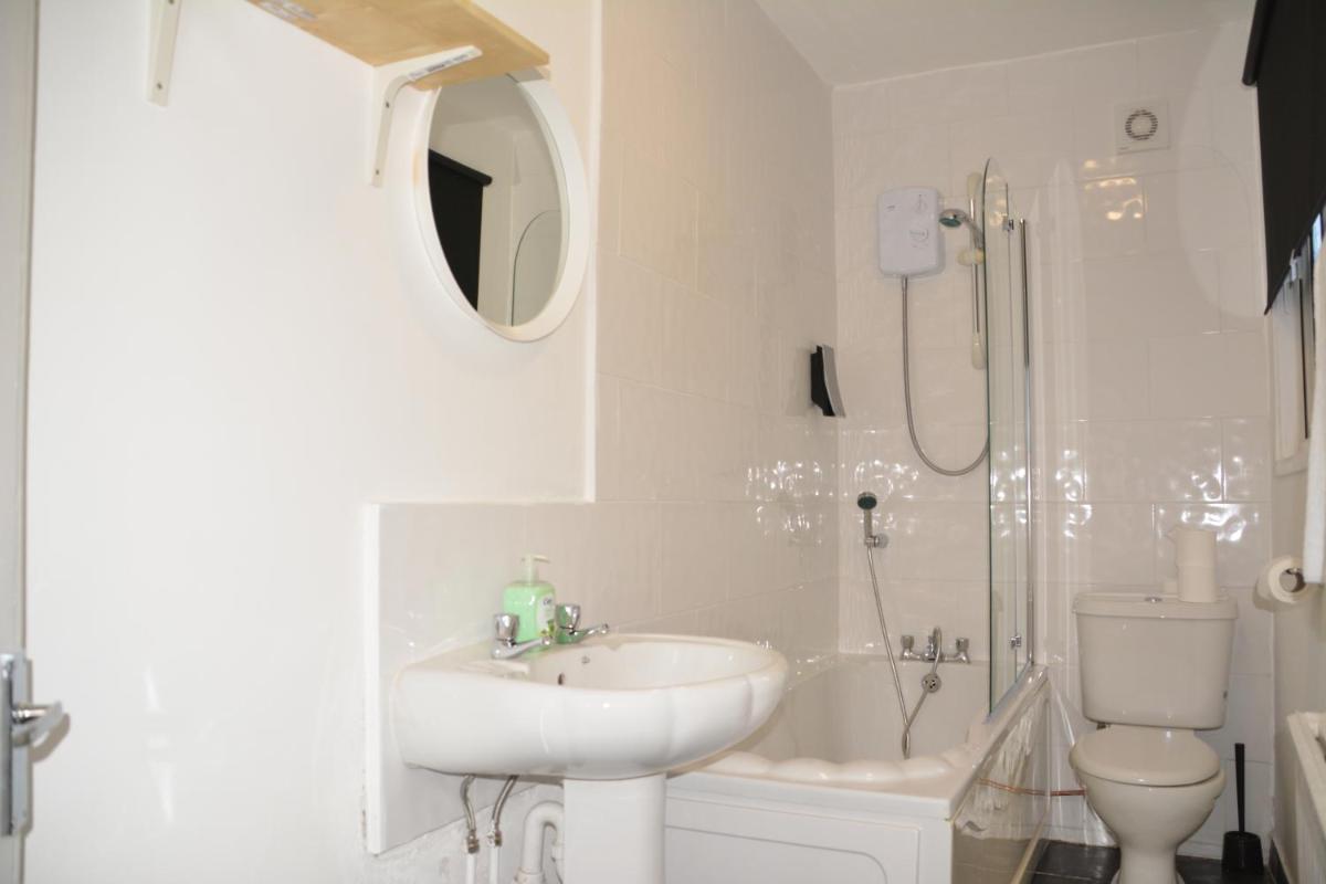 Bow Guest House - Housity