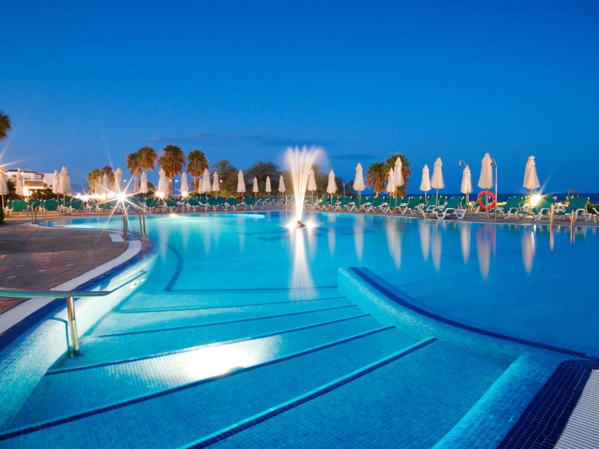 Piscina en o cerca de MS Amaragua