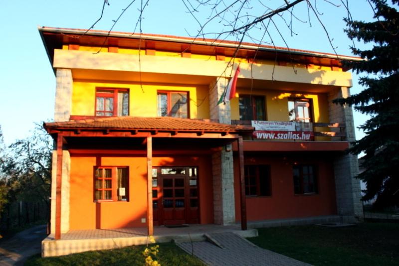 5 Puttonyos Vendégház - Housity