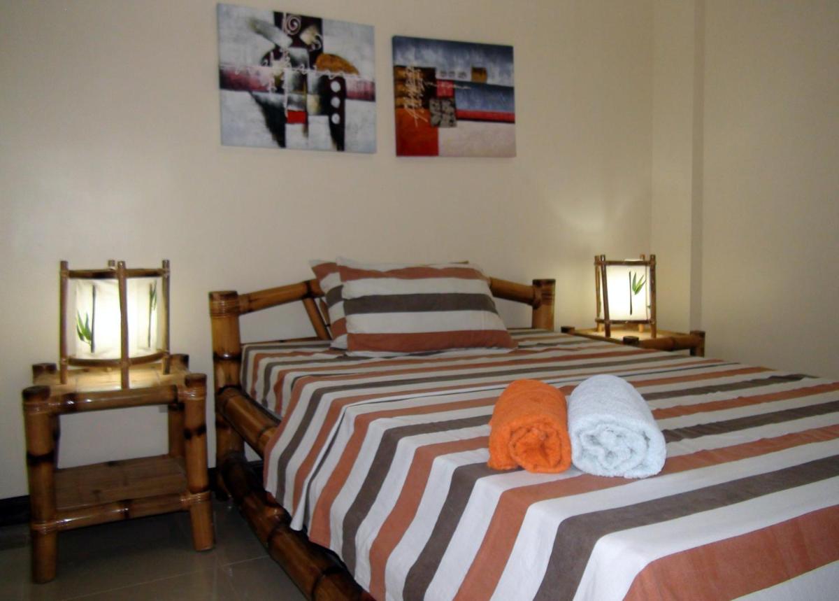 Squares Beachside Apartments - Hizvo