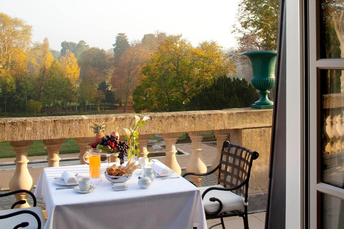Balcon ou terrasse dans l'établissement Auberge du Jeu de Paume
