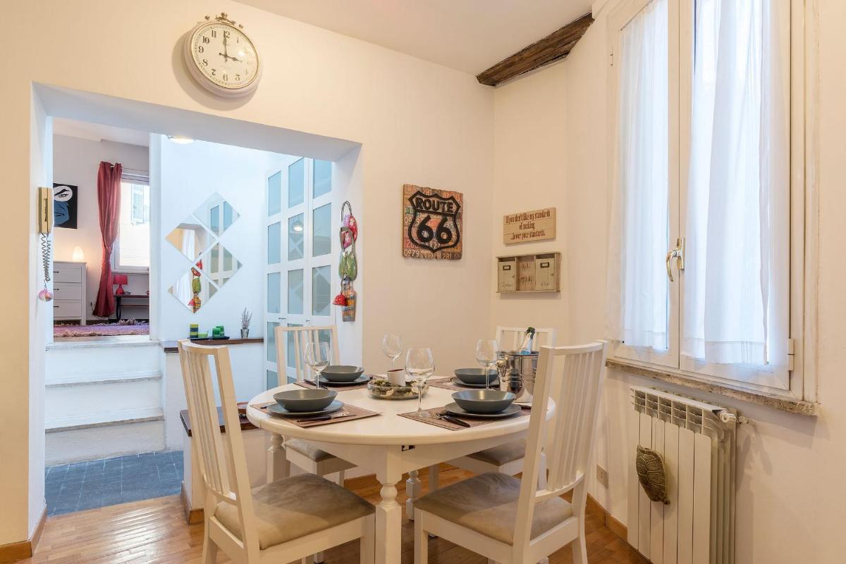 GuestHost - Largo di Torre Argentina Roomy Flat - Housity