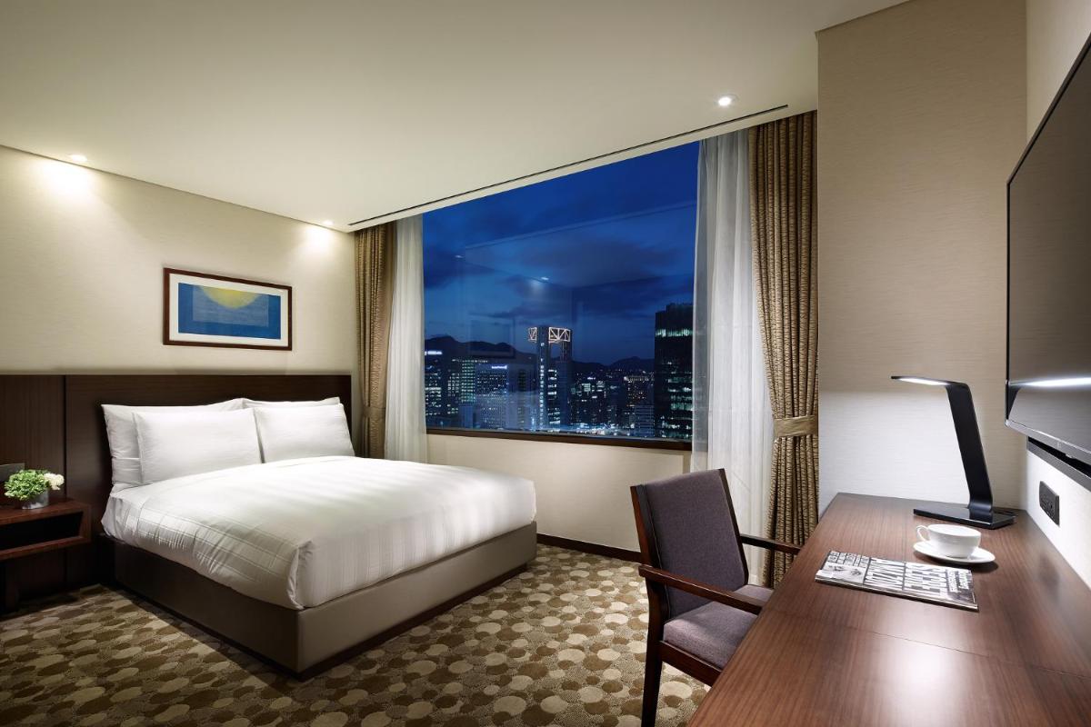 LOTTE City Hotel Myeongdong - Housity