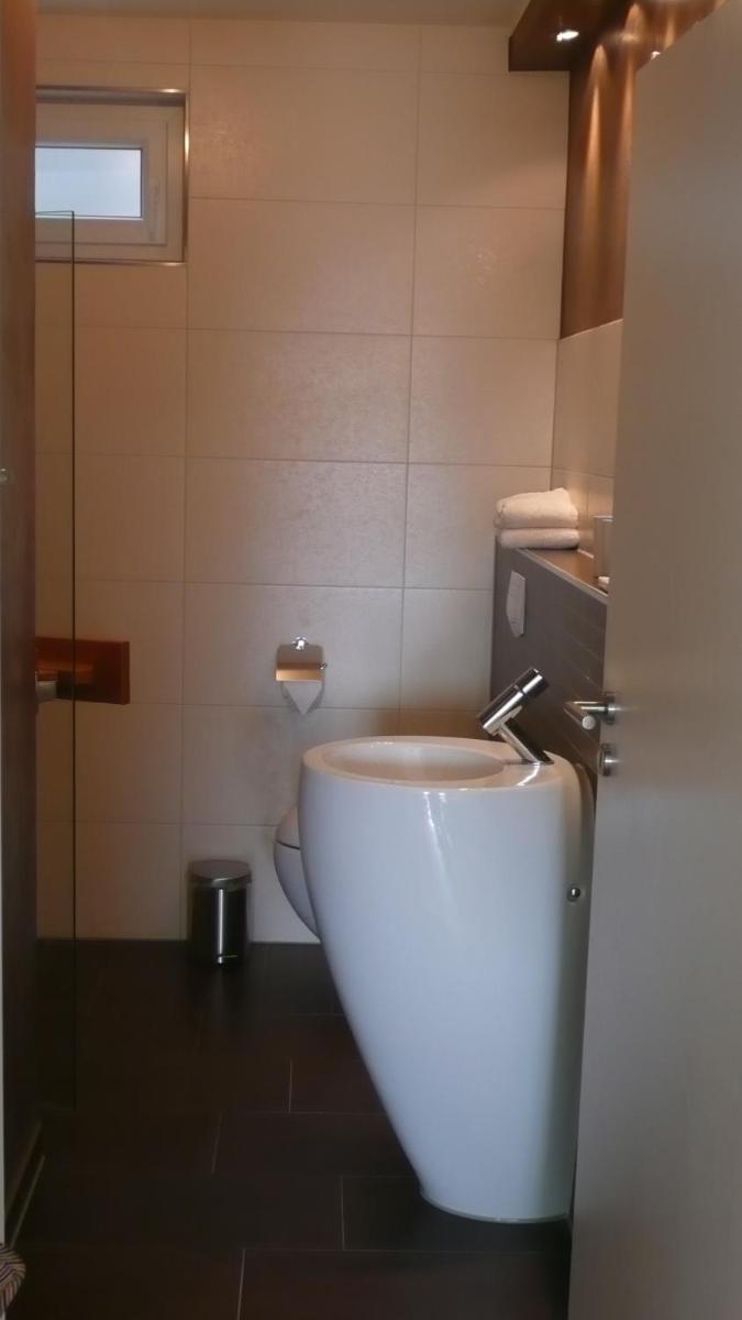 Kleines Ritz - Housity