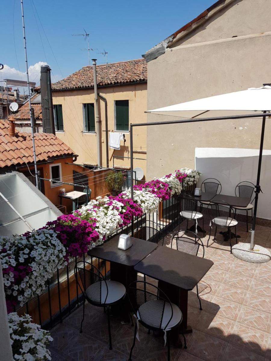 Al Portico Guest House - Housity