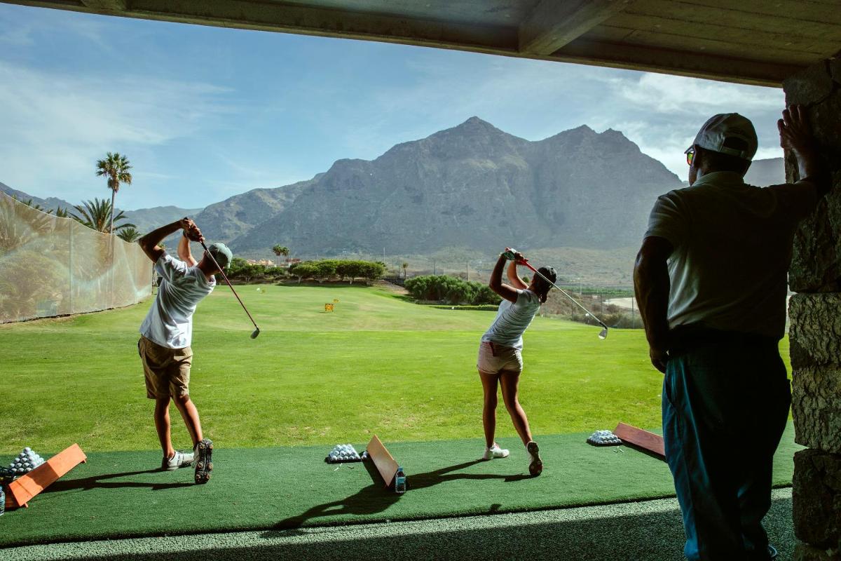 Clientes alojados en Hotel Hacienda del Conde Meliá Collection Golf & Spa - Adults Only