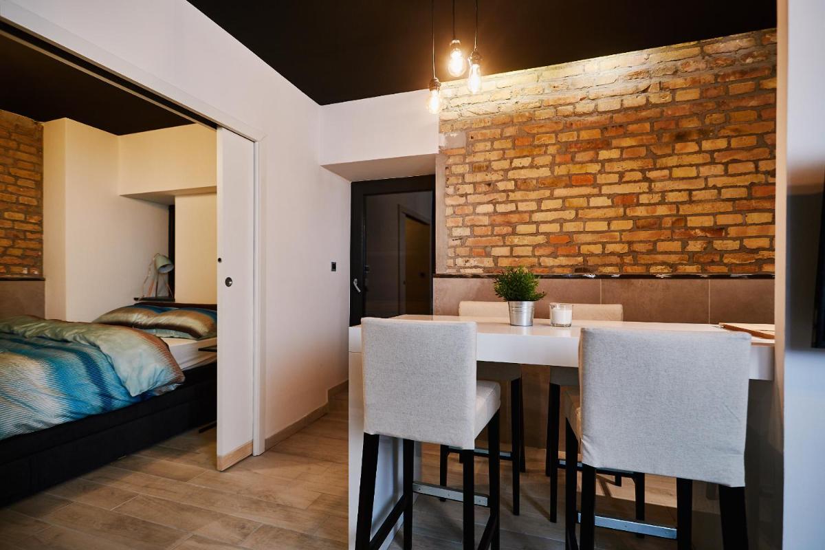 Apartment and Rooms Marinac - Housity