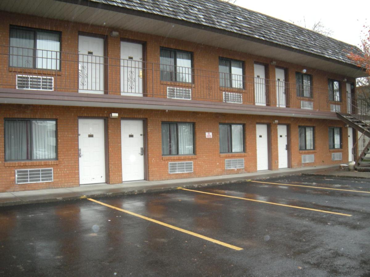 Motel West - Housity
