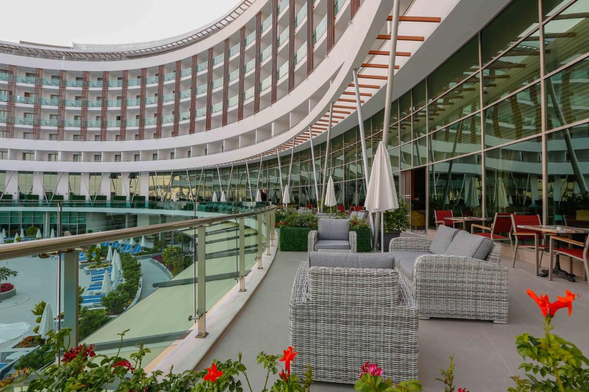 Xoria Deluxe - Housity