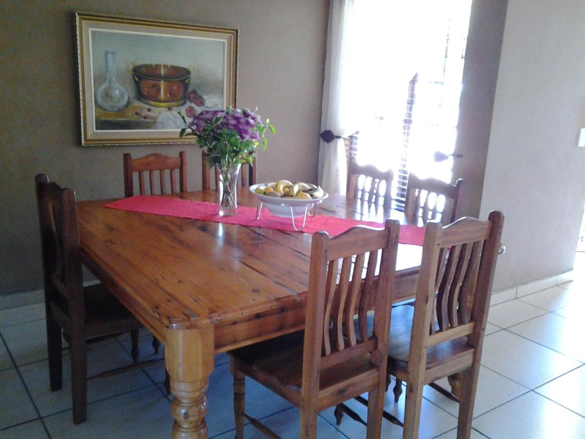 Villa-Mari Self Catering Apartment - Housity