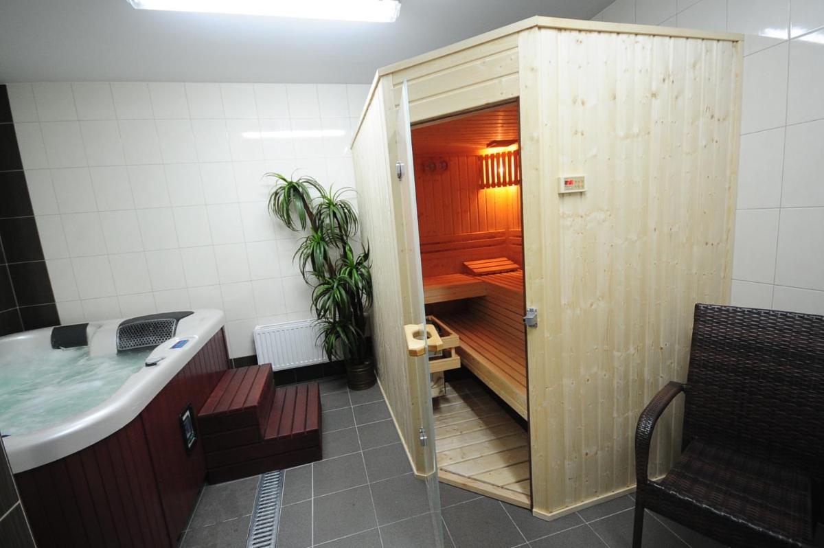 Hotel Maxim Kwidzyn - Housity