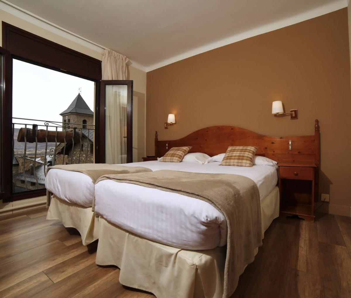 Hotel Roca - Housity