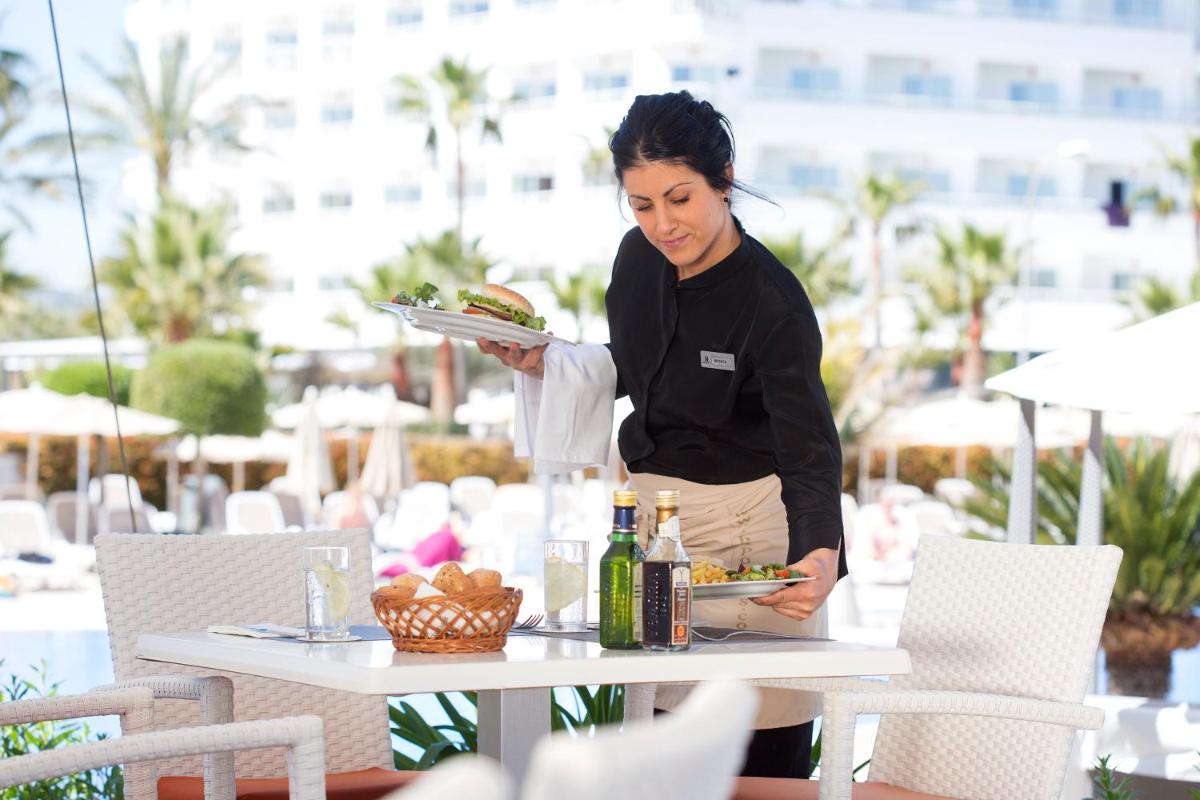 Clientes alojados en Hipotels Cala Millor Park
