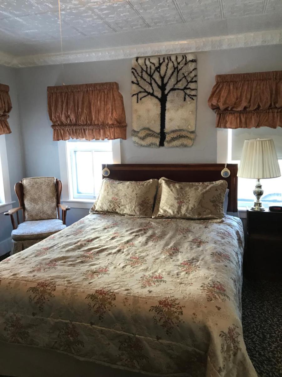 Maple Hill Farm Bed & Breakfast - Housity
