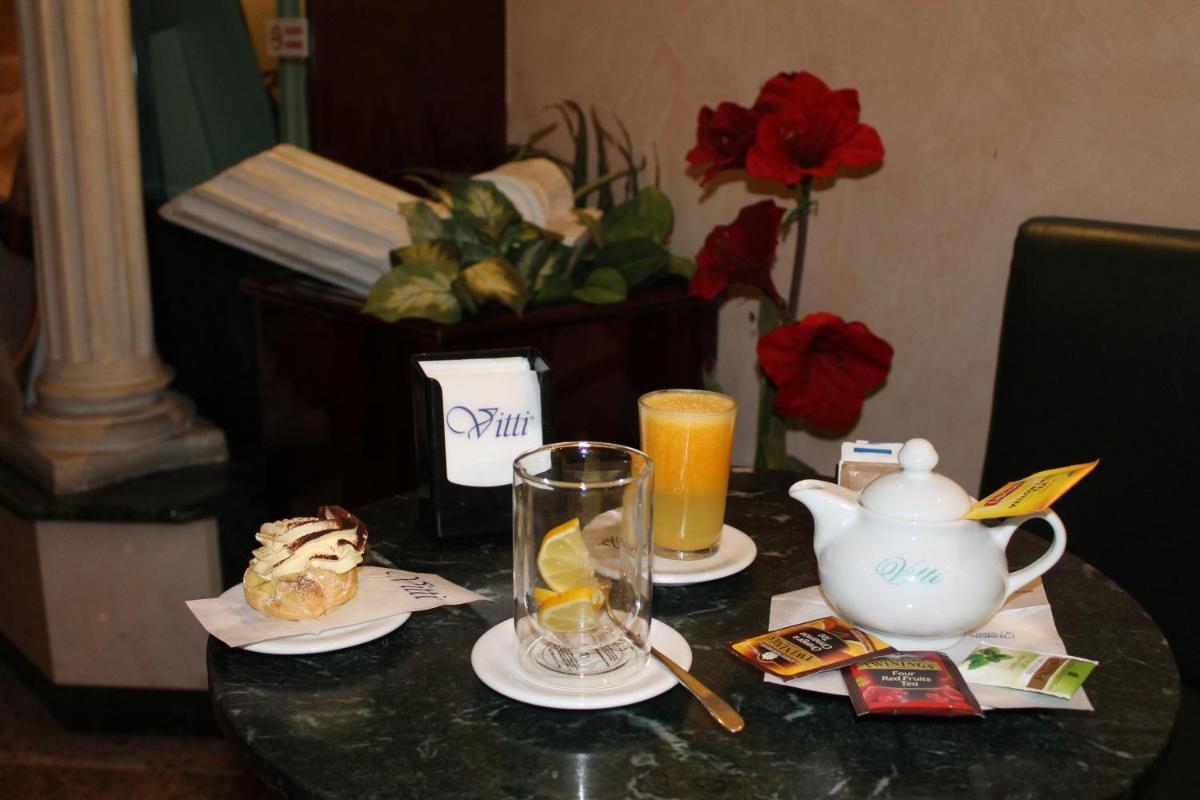 Hotel Vitti - Housity