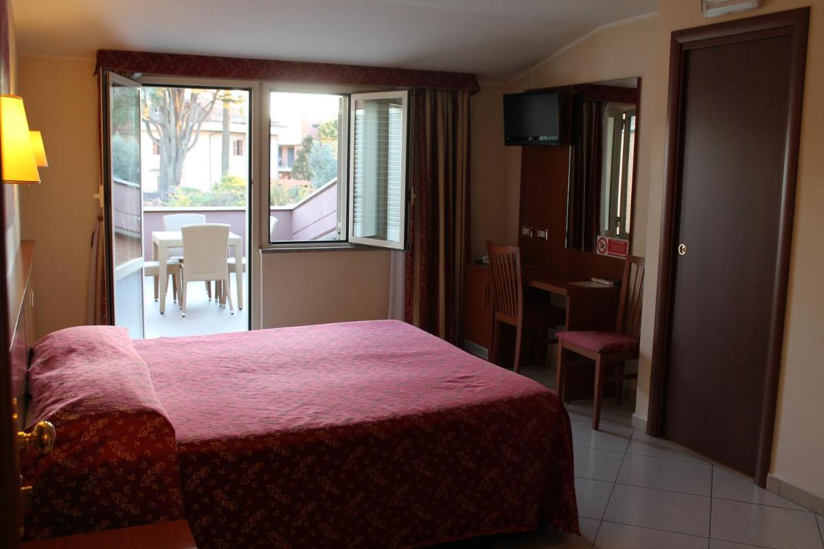 Hotel Vitti - Housity