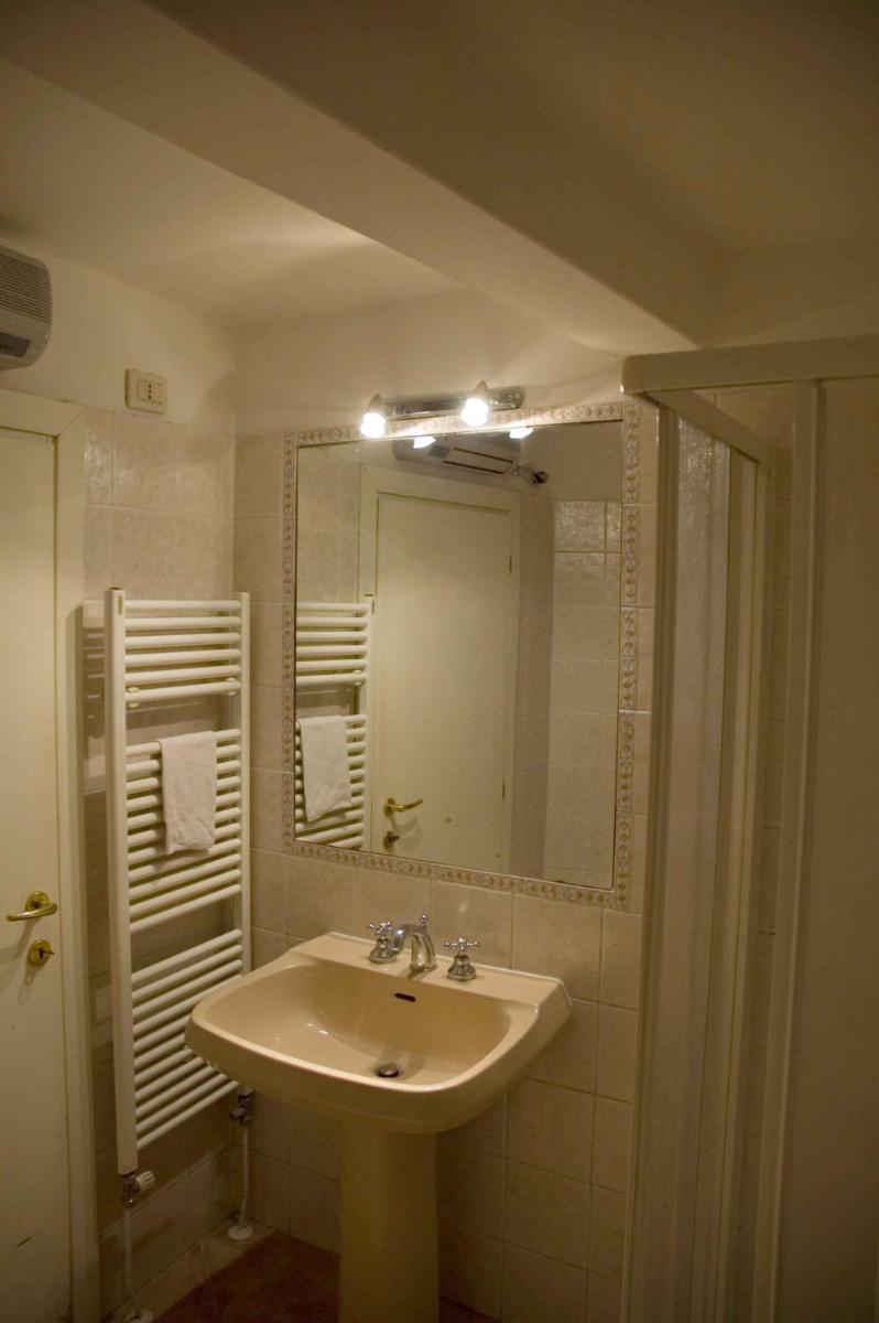 1410 Castello - Housity