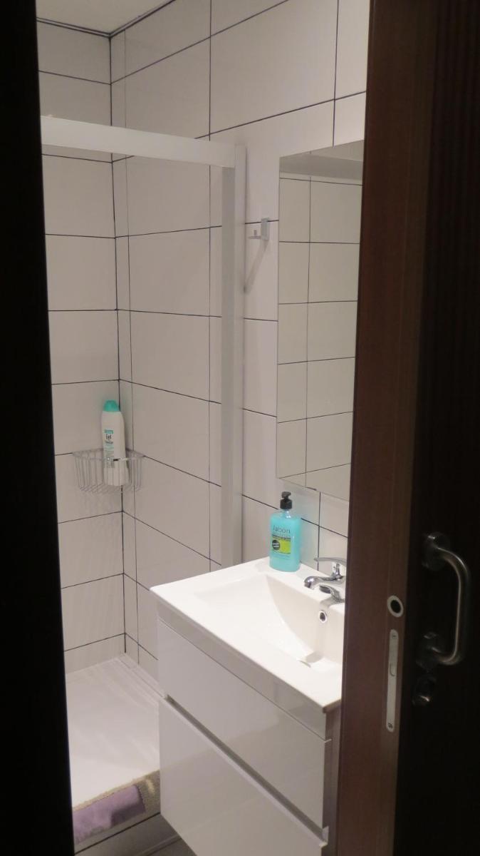 2V LUXURY APARTMENT NEAR BEACH - Hizvo