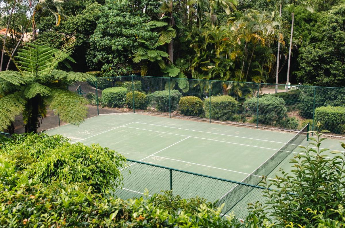 Montville Mountain Inn - Housity
