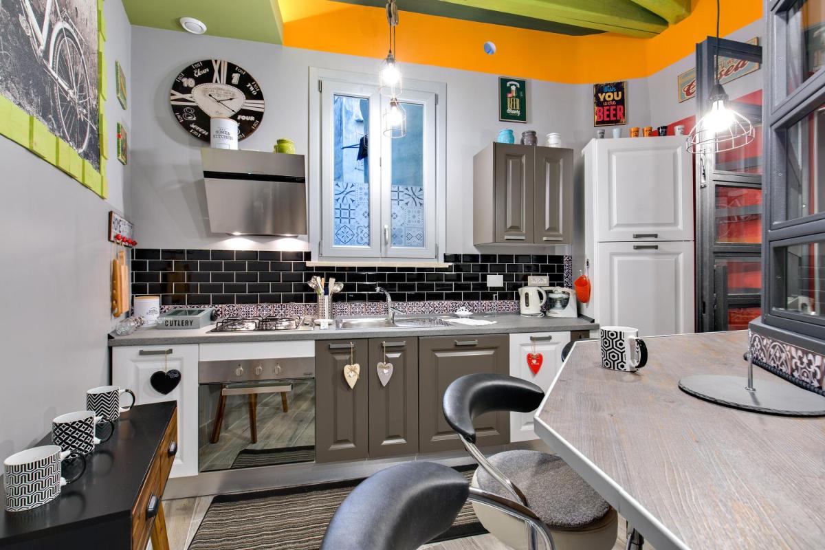 Rome As You Feel - Design Apartment at Colosseum - Housity