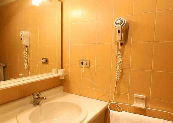 Hotel Residence Universo - Housity