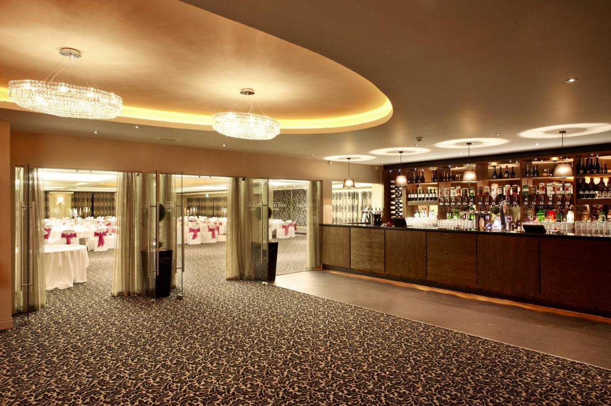 Dalziel Park Hotel - Housity