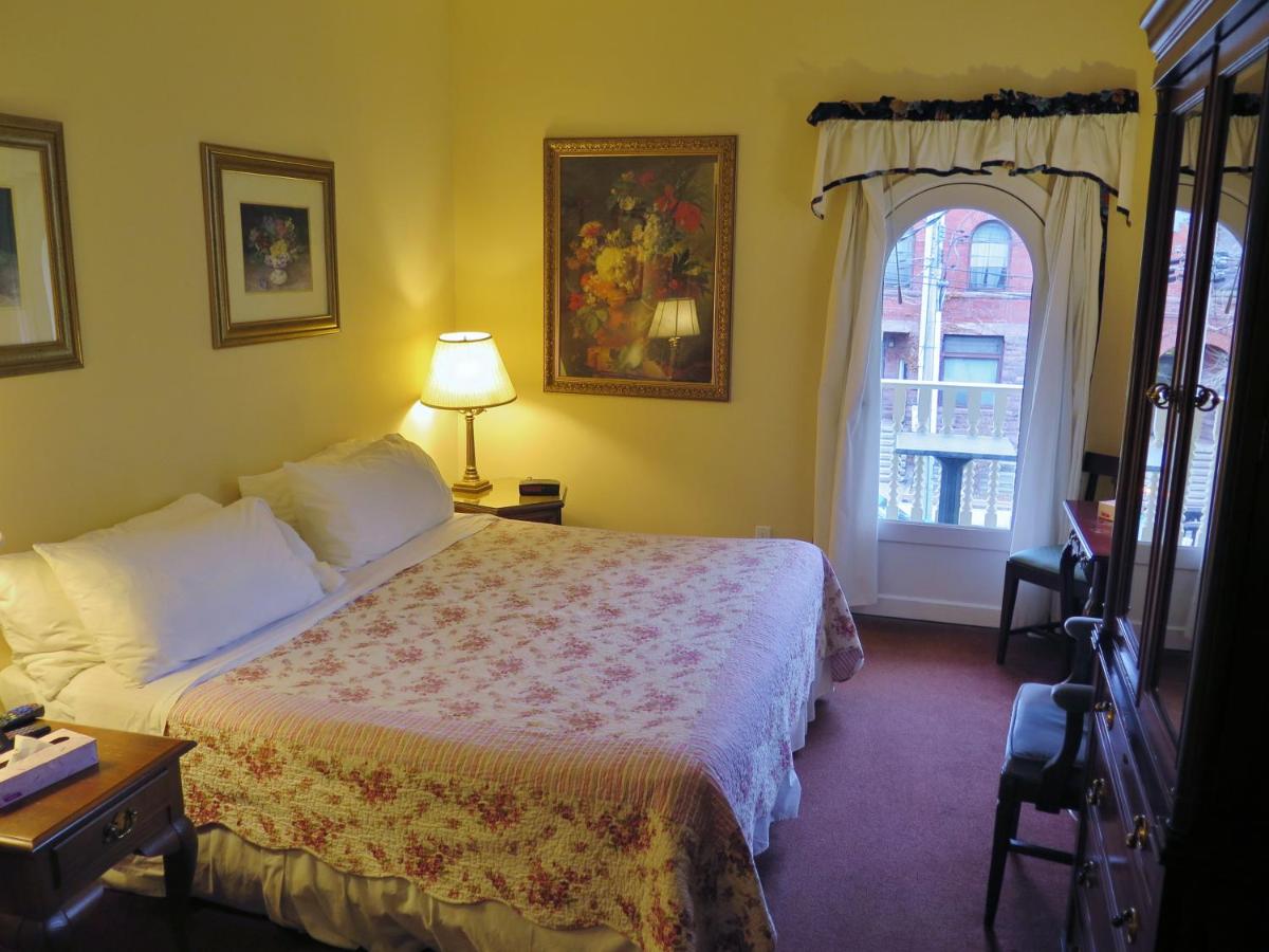 Madison Manor Boutique Hotel - Housity