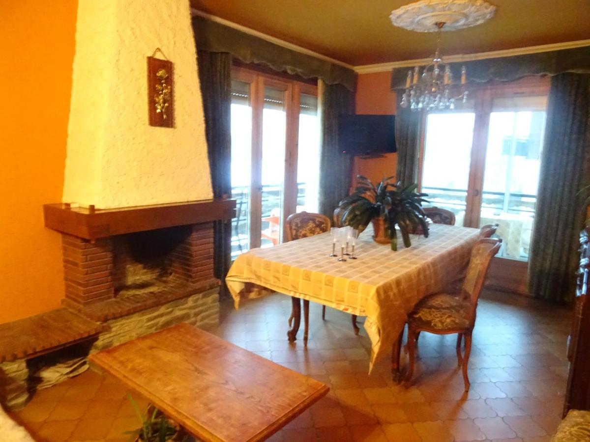 Coin salon dans l'établissement Apart'hotel & Spa "La Destière"